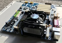 05_moboCpuHeatsink_angle.jpg