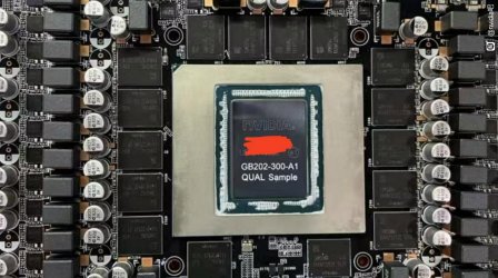 NVIDIA-GeForce-RTX-5090-Blackwell-GPU-GDDR7-Memory-PCB-rotated.jpg