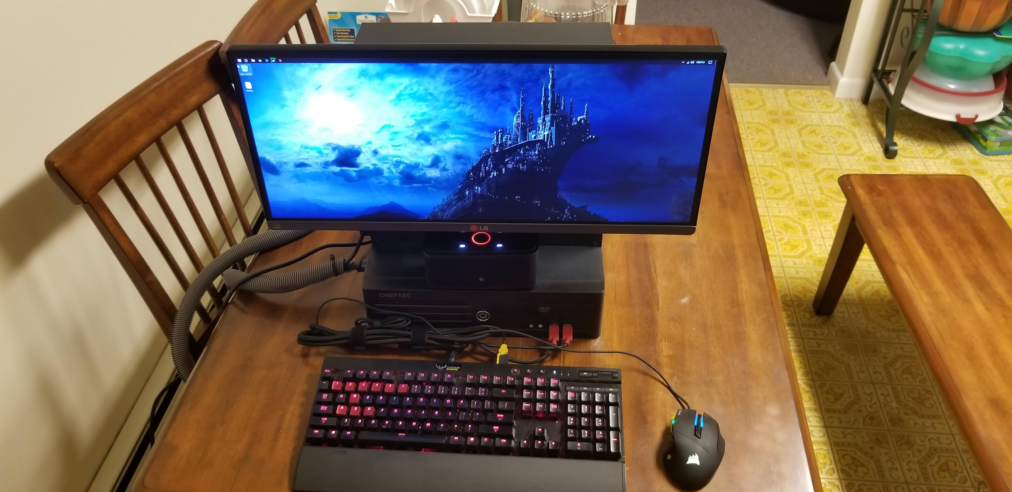Home built AIO | TechPowerUp Case Modding Gallery