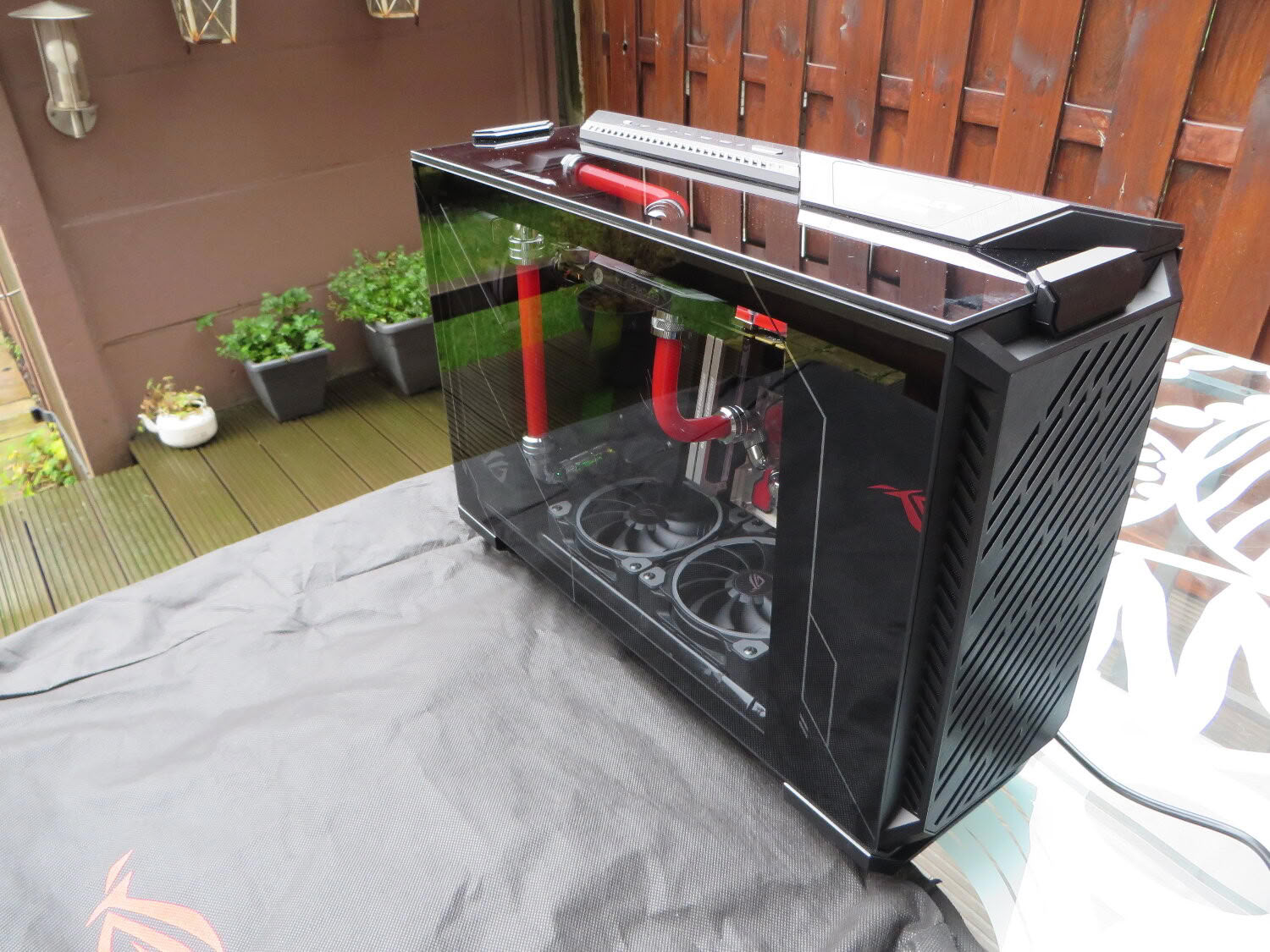 Asus Rog Z11 Custom Loop Asus ROG Z11 concept | TechPowerUp Case Modding Gallery