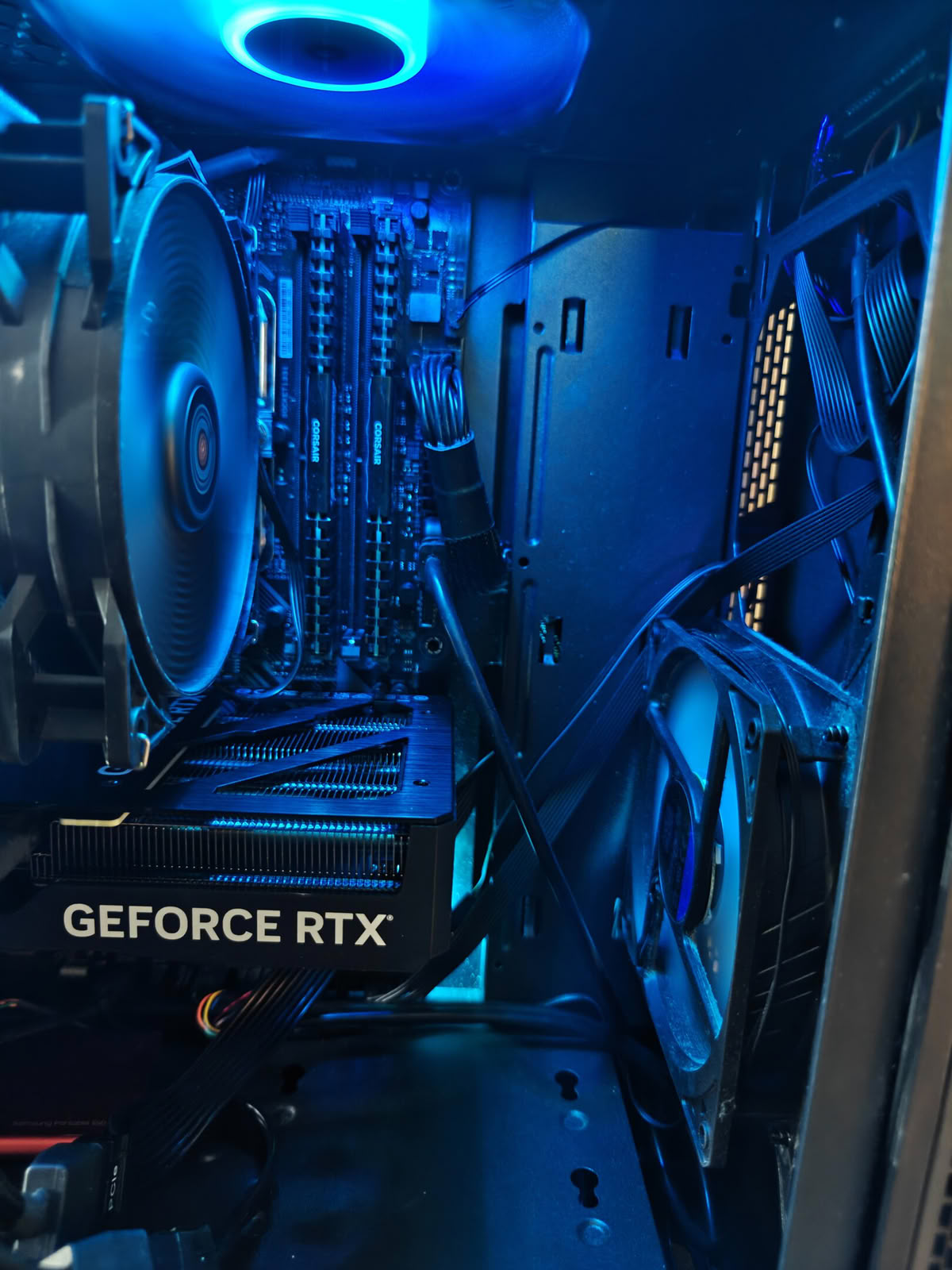 My current Personal PC | TechPowerUp Case Modding Gallery