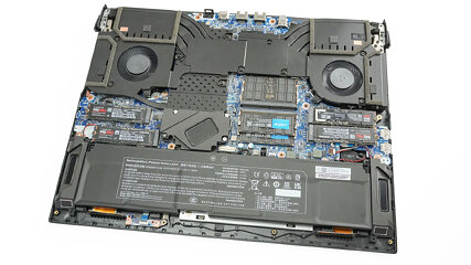EUROCOM Raptor X18 Review - The Batmobile Among the Gaming Workstations ...