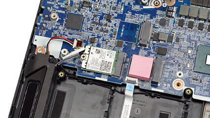 EUROCOM Raptor X18 Review - The Batmobile Among the Gaming Workstations ...