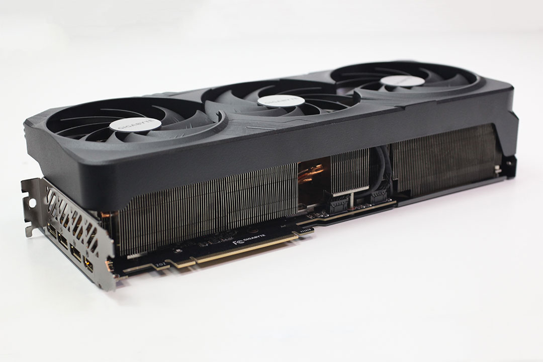 Gigabyte Gaming OC GeForce RTX 4090 24GB GDDR6X — view 2