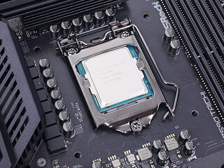 Processor installed in motherboard