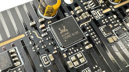 MSI MEG Z890 ACE Review - Component Analysis | TechPowerUp