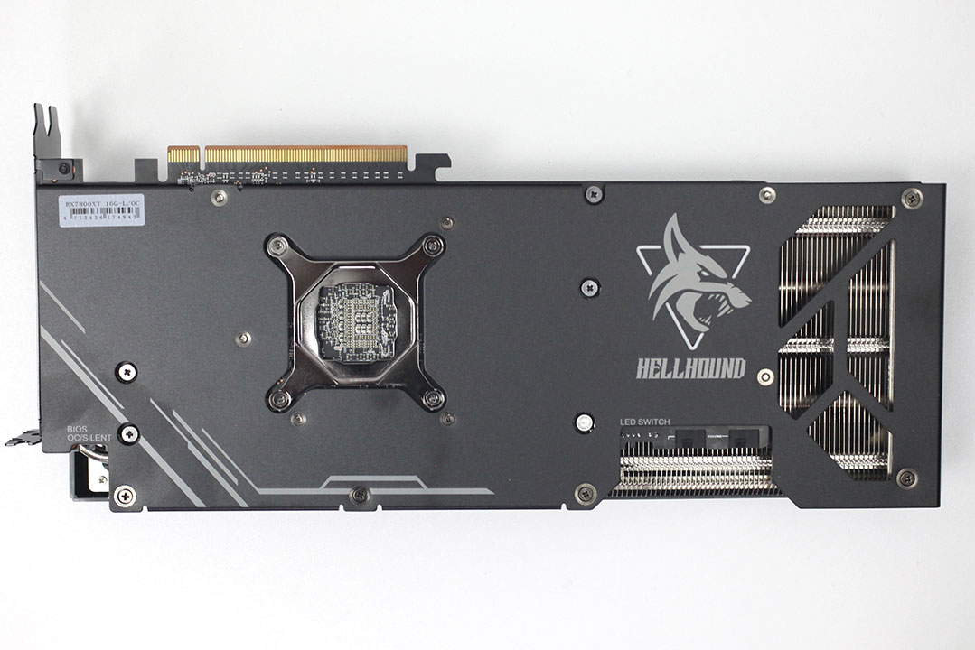 PowerColor Hellhound Radeon RX 7800 XT 16GB GDDR6 — view 3