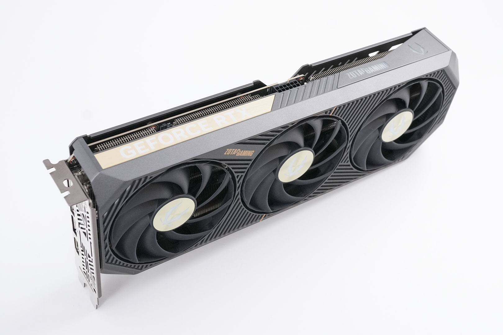 Zotac Solid GeForce RTX 5070 12GB GDDR7 — view 3